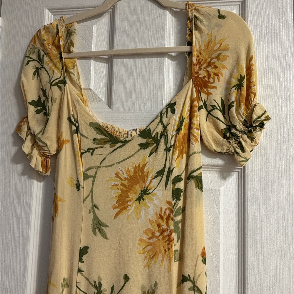 Reformation Gloria Dress in Honeyglow - Picture 5 of 8